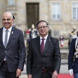 Alain Berset (à gauche) et Gustavo Petro se sont mis d'accord sur la conservation à Berne d'une copie de documents liés au processus de paix en Colombie.